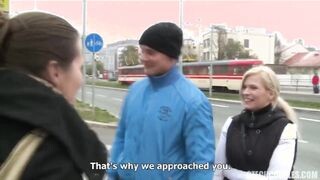Amatőr párok kettyintése a furgonba
