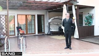 Óriási didkós milf két péniszt kap