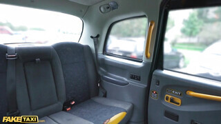 Fake Taxi - Rubi Rico a forró vérű latina szuka