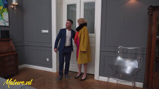 Mature.nl - Öreg asszony popó lyukba reszelve