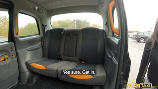 Fake Taxi - Tinédzser gádzsi és a hatalmas taxis himbilimbi