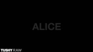 TUSHYRAW - Alice Pink popója megbaszva