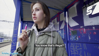 Public Agent - Tini csajszika pénzért kúrel