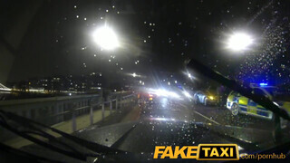 FakeTaxi - metálos maca nem marad baszatlan