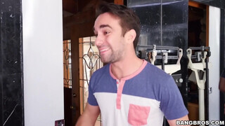 Cassidy Banks a méretes cickós fital kéjnő - Bangbros