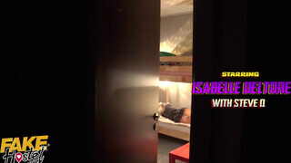 Isabelle Deltore a izgató ausztrál milf - Fake Hostel