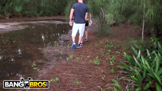 BANGBROS - Kendra Lust a vadító csöcsös milf