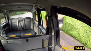Csöcsös zsenge maca segget nyal - Fake Taxi