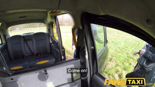 Fake Taxi - Summer Rose két farkat kap