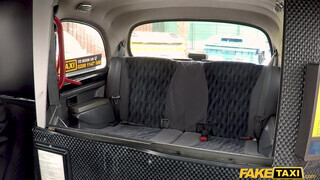 Fake Taxi - Jennifer Amilton a vadító szöszi