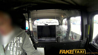 FakeTaxi - Kiki Minaj a csöcsös barna nőci