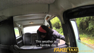 FakeTaxi - argentin csaj segg lyukba tolva