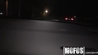 Mofos - Indigo Augustine a termetes cickós zsenge