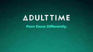 ADULT TIME - Jemma Valentine a vonzó világos szőke milf