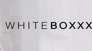 WhiteBoxxx - nagyon fehér bőrű cseh gádzsi