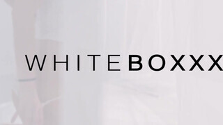 WhiteBoxxx - gigászi picsájú nőci reggel is akar szeretkezni