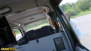 Fake Taxi - Marina Gold a perui fiatal pipi