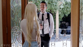 EvilAngel - Kenzie Reeves kikezd a ürgével