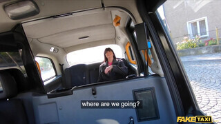 Fake Taxi - Kitetovált olasz lány bekúrva