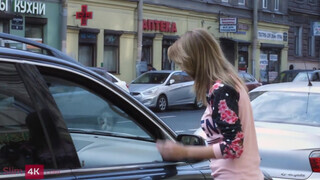 Emily Thorne a méretes csöcsű barinő