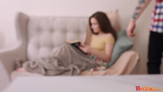 18videoz - Baby Mamby imádja hátsó nyílásba csinálni