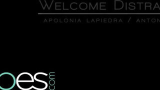 Babes - Apolonia Lapiedra a szívdöglesztő latin fiatal