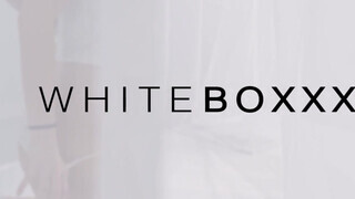 WhiteBoxxx - Renata Fox a óriási fenekű orosz lány