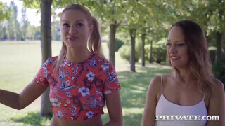 Private com - Blue Angel cunija megdöngetve