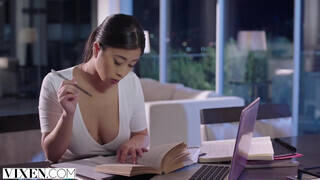 VIXEN - Jade Kush a csábító ázsiai lány