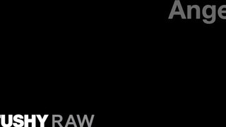 TUSHYRAW - Angel Youngs segg lyukba reszelve