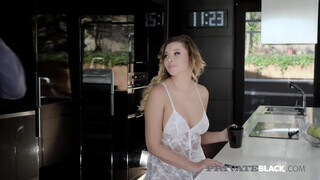 PrivateBlack - Anna Polina a óriási csöcsű zsenge nőci