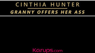Karups - Cinthia Hunter hátsó lyukba tolva