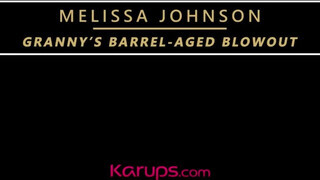 Melissa Johnson a gigászi cicis érett nő