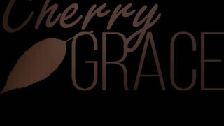 Cherry Grace a óriási csöcsű amatőr maca