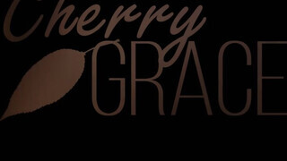 Cherry Grace csábos fehérneműben