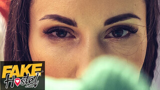 Fake Hostel HD - Lilu Moon a szívdöglesztő orosz csajszika