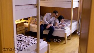 Lady Dee forró tinédzser kalandja durva akcióval