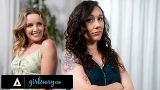 Feldühödött milf Sinn Sage félreérti a bombázó szomszéd Charlie Forde bűbájos közeledéseit