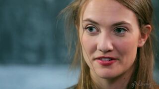 Dahlia Sky boszorkányos leszbi csábítása