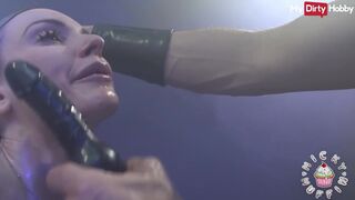 Világos Szőke amatőr fiatal micky muffin kíméletlen anális dugással