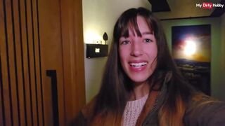 Német fiatal mostohalány cidázza apuci farkát a zuhanyban