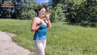 Pasim csábos anyja elcsábított egy kemény, hosszú baszásra
