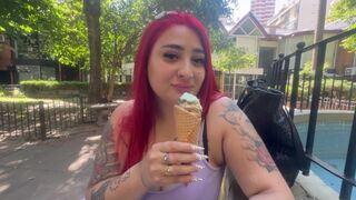 Vörös latin pipi kedveli a fagylaltot, végül a farkamat cumizza